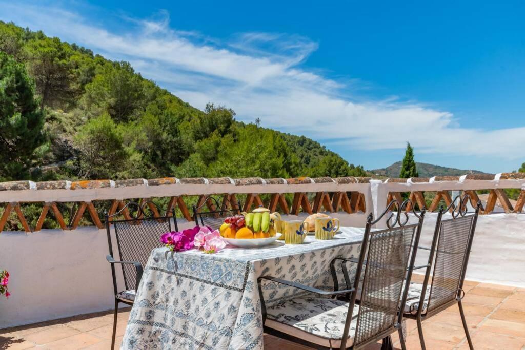 Casa Rosa, Con Encanto Y Piscina Climatizada Фрихилиана Экстерьер фото