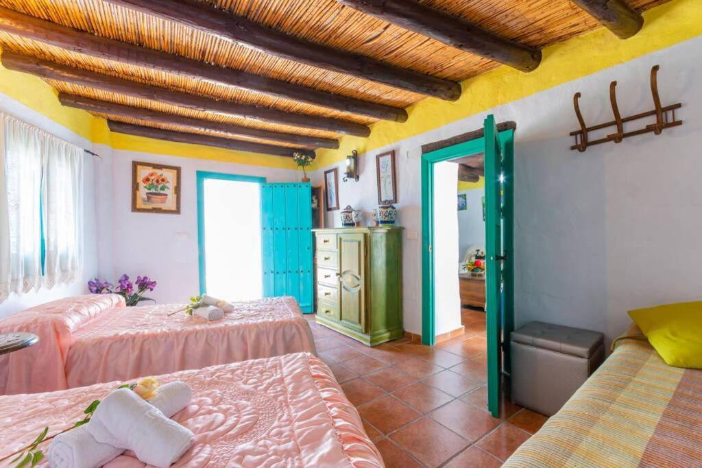 Casa Rosa, Con Encanto Y Piscina Climatizada Фрихилиана Экстерьер фото
